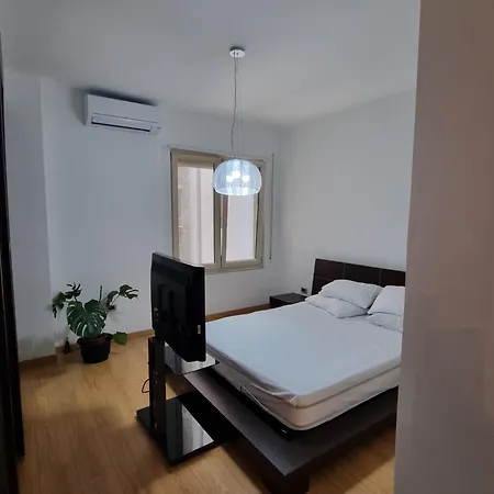 Apartment Lovely Seaview - 70m From - Free Parking Garage *