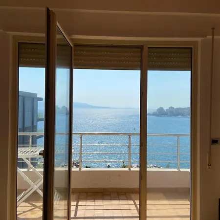 Apartment Lovely Seaview - 70m From - Free Parking Garage *