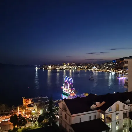 Lovely Seaview - 70m From - Free Parking Garage Apartment *