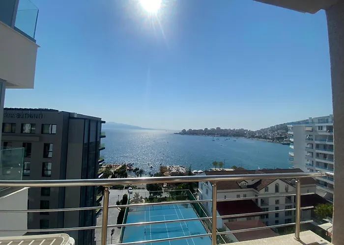 Lovely Seaview - 70m From